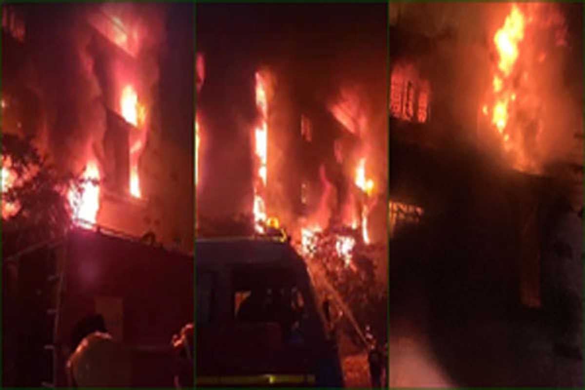 दिल्ली के बवाना में फैक्ट्री में भीषण आग